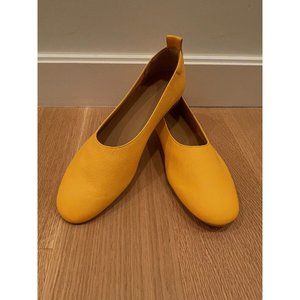 NEW Everlane Leather Day Glove Flats
